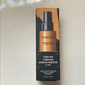 Smashbox Studio Skin Foundation